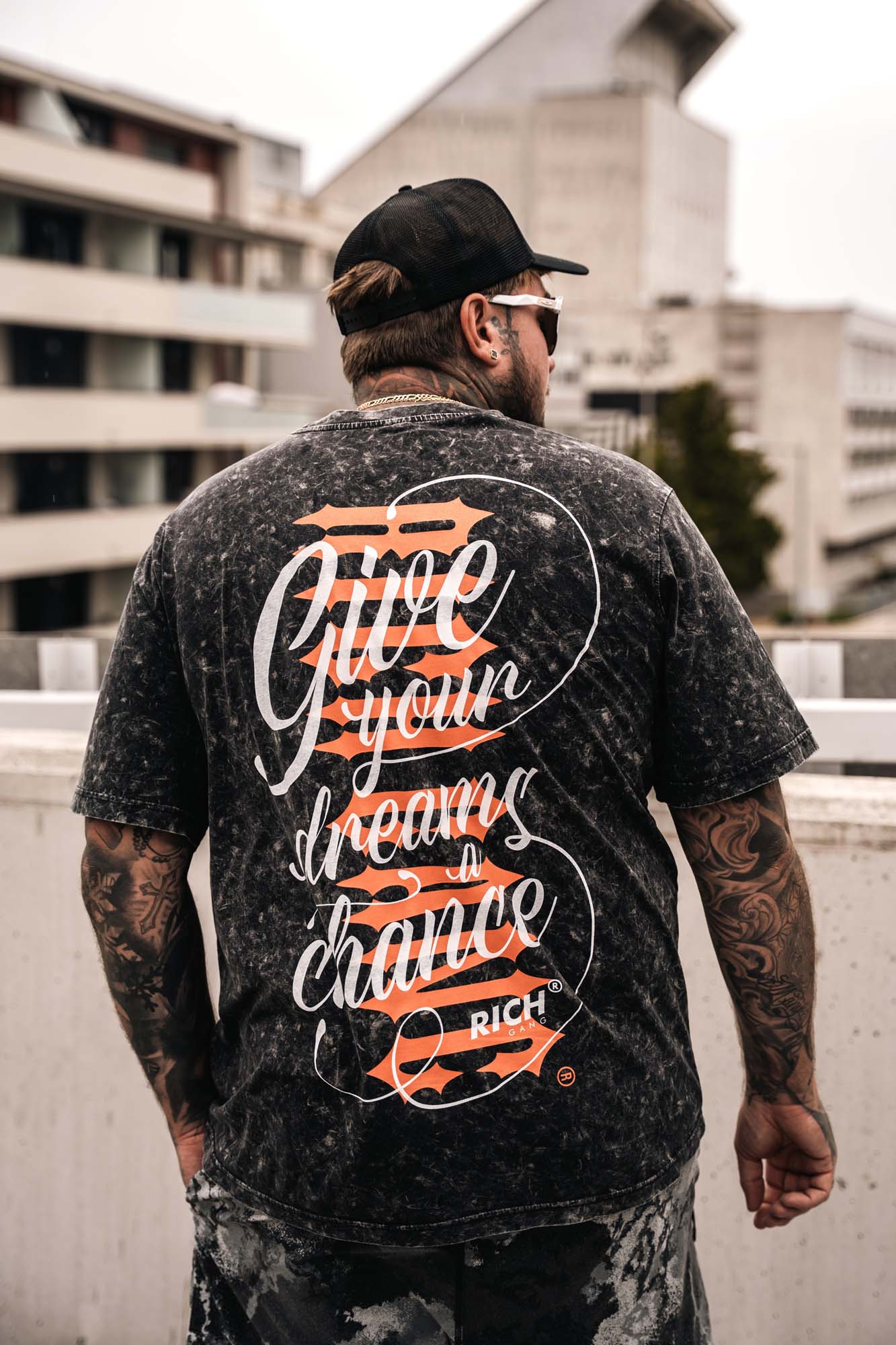RICH GANG KÖZÖNSÉGTALÁLKOZÓ 2026 LIMITED T-SHIRT