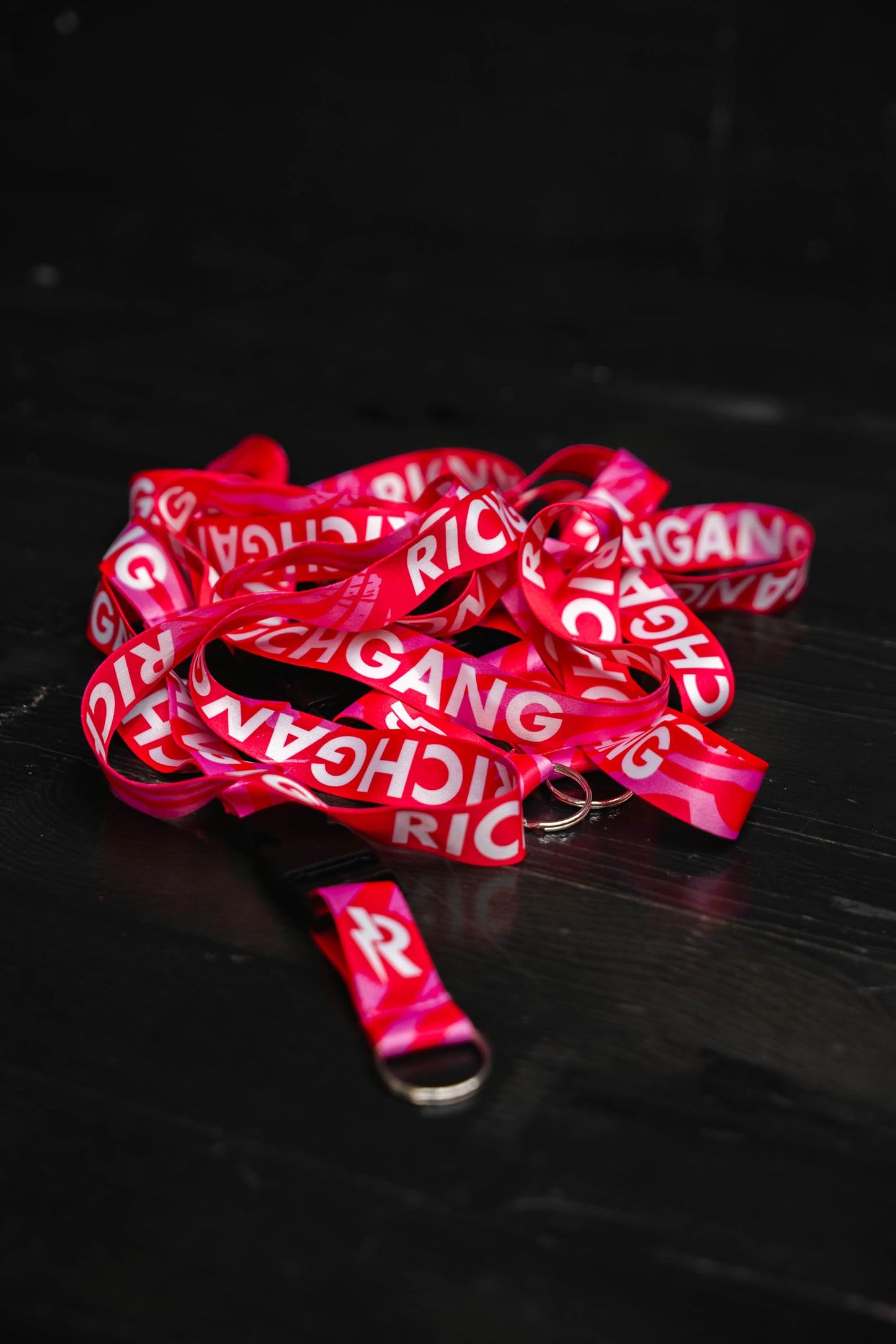 RICH GANG '25 kulcstartó